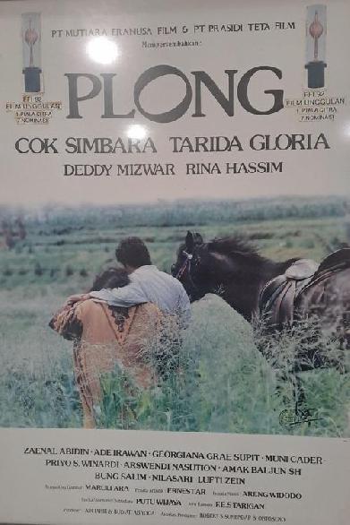 Plong (Naik Daun)